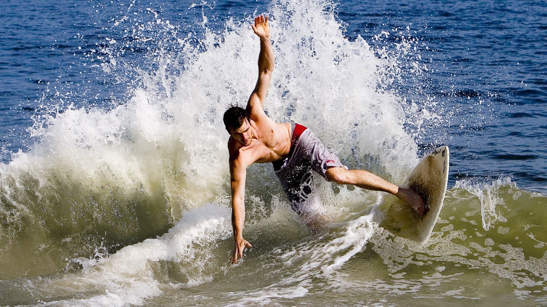 自由泳接力冲刺韩国赢得喝彩，自由泳接力回放